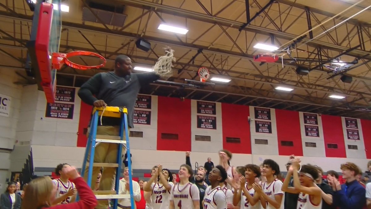 Congratulations to Benton Cardinals boys basketball head coach Jared Boone on being named the 2024-2025 NFHS/MSHSAA Coach of the Year.

Boone guided the Cardinals to a 28-4 record and a second-place finish in the Class 4 state tournament.