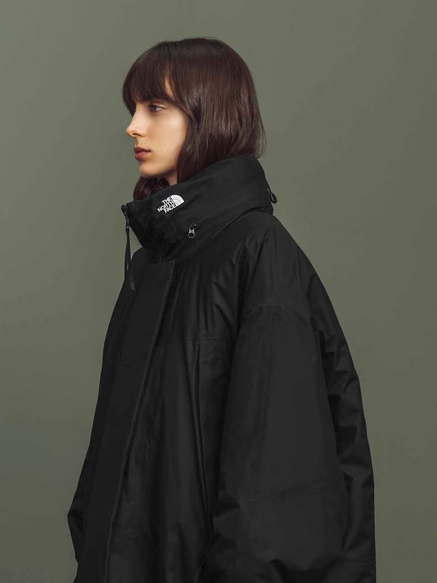 最高だけど、それなりの値段するからnoteに載せないものはいくつかあって、

NORTH FACE × HYKEなんてその最たる例。中古だと数万価格落ちてるから、何年も着る相棒として奮発するのはめちゃくちゃおすすめ🦚