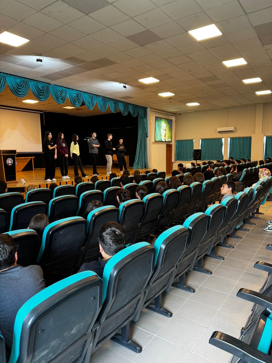 14.10.2025 tarihinde 8-B, 8-E, 8-H sınıfı öğrencilerimiz üst öğrenim kurumları hakkında bilgi sahibi olmak amacıyla Sakarya Cemil Meriç Sosyal Bilimler Lisesi, Sakarya Anadolu Lisesi ve 15 Temmuz Şehitler Fen Lisesi gezisine katılmıştır.