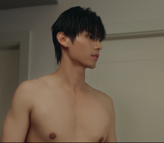 Loveneversets's tweet photo. ใครเขาอาบน้ำไม่ปิดประตูแบบนี้กันล่ะเซนต์เอ้ย
#TheLoveNeverSetsEP1 https://t.co/C7RSXtWynZ