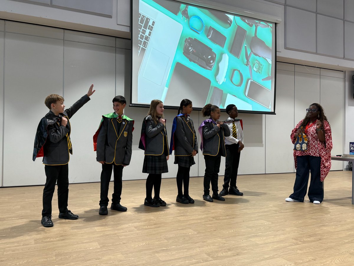 HAWimbledon's tweet image. Today, students had the opportunity to meet @TolaOkogwu! She shared her motivation for writing the Onyeka series, engaged the students in a superhero-themed experience, and showed us the importance of celebrating books and reading!