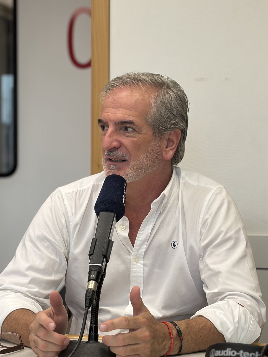 #ElDeportivo de <a href="/laradiocanaria/">La Radio Canaria</a> 📻

🔹#TagororBlanquiazul 
🗣️<a href="/ALFREDODELCAST1/">Alfredo del Castillo</a> 
🗣️<a href="/gallobarroso/">José Barroso</a> 
🗣️<a href="/EduardoChinea/">Eduardo Chinea</a> 
🗣️<a href="/joaquingz1/">Joaquin González</a> 

📡 rtvc.es/la-radio-canar…