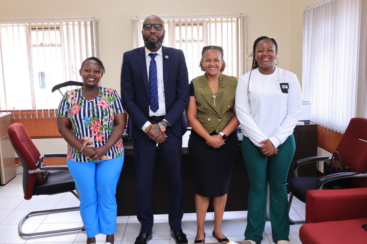 Today, the #colourfestke 🇰🇪 team led by Laibon met <a href="/ShaffieWeru/">#TeamShaffie</a> at <a href="/NairobiCityGov/">Nairobi City County</a> for strategic talks ahead of #nairobicolourfest 💫 —happening Dec 6th at 📍Uhuru Park!
🎟️800 | Couple1400 | Group3500 | Gate1K
👕White Tee
🎟️@hustlesasa
🌐colourfestival.net

#ColourFestKE