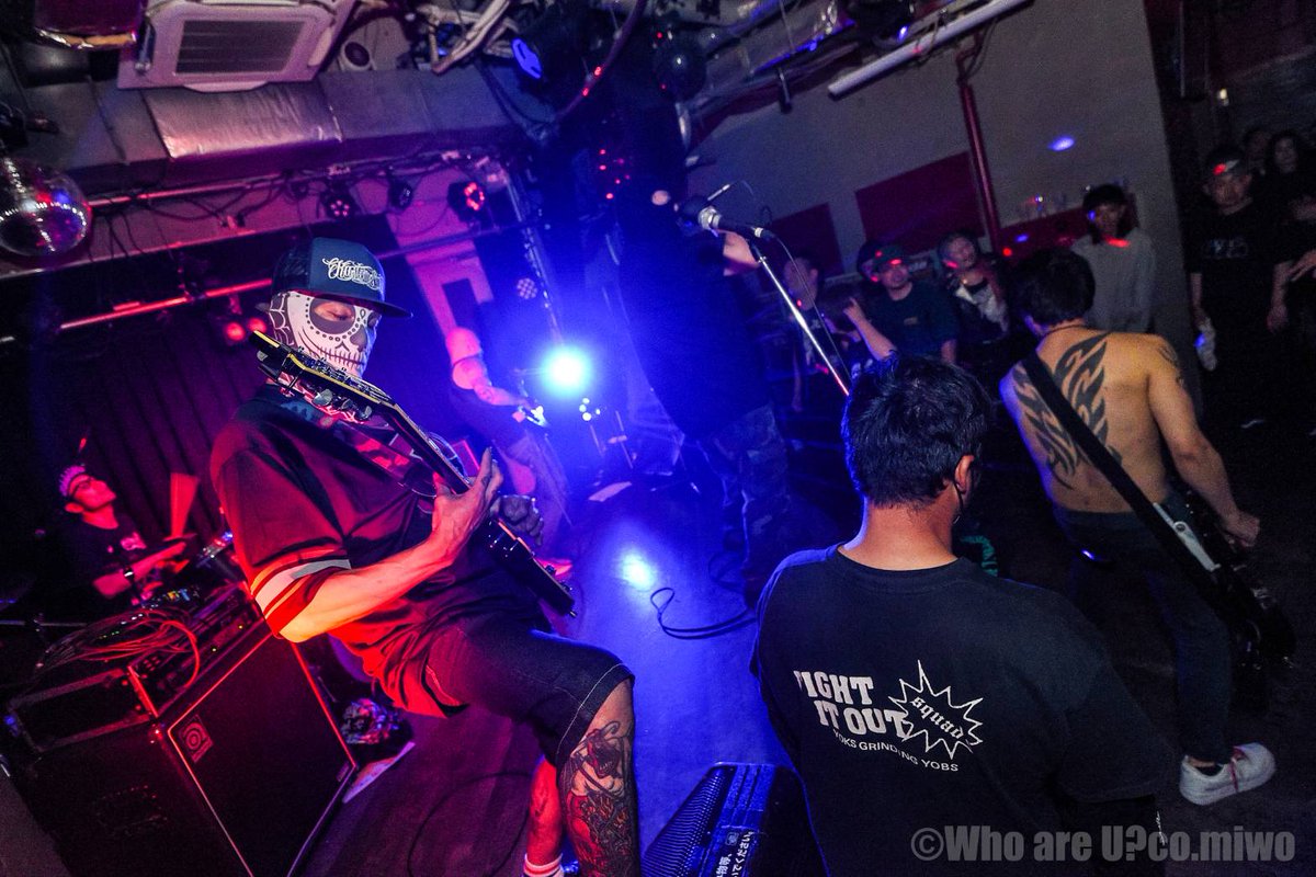 𝐁𝐑𝐎𝐊𝐄𝐍 𝐋𝐈𝐅𝐄 tweet media