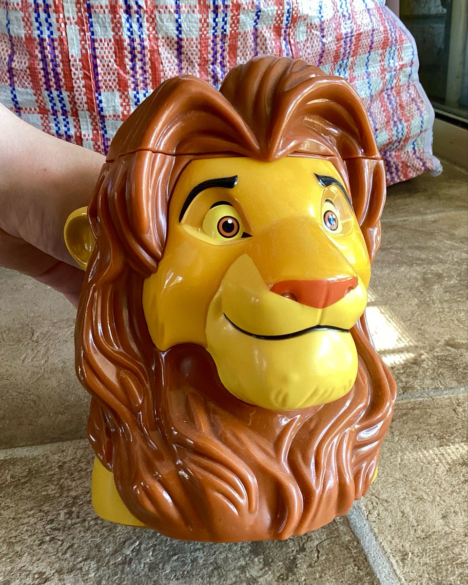 MeatSuperstar's tweet image. Would you smoke the Simba lobotomy weed?