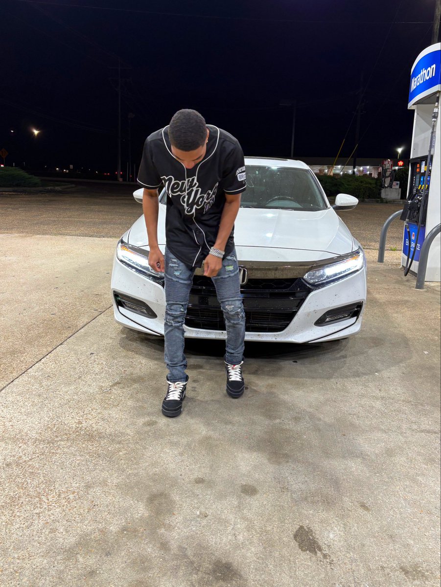 SheFWTee tweet media