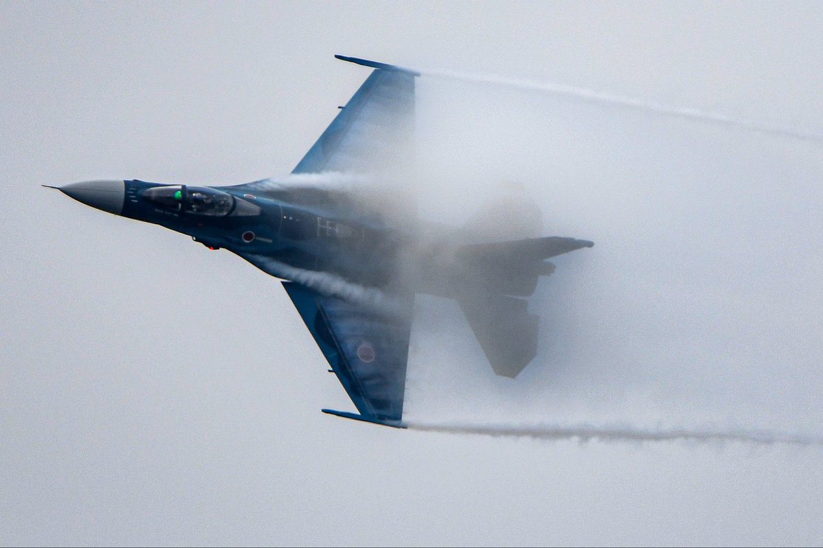 tokaido5087's tweet image. 岐阜基地航空祭2025
滅多に無い湿度90%超のコンディションでの機動飛行は圧巻でした！
#岐阜基地
#岐阜基地航空祭