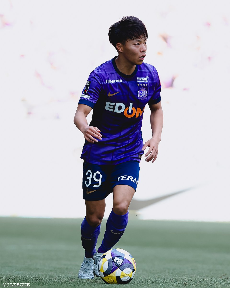 🎂 HAPPY BIRTHDAY 🎂 本日10月15日は サンフレッチェ広島 中村草太