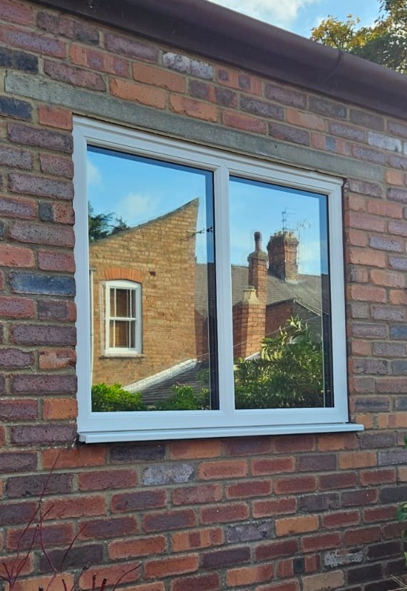A combination of White uPVC Vertical Sliders and Standard Casement Windows for our Domestic customer in Louth! 🌟

Contact us on:
📞 01472 347360
📧 sales@newglazewindows.com