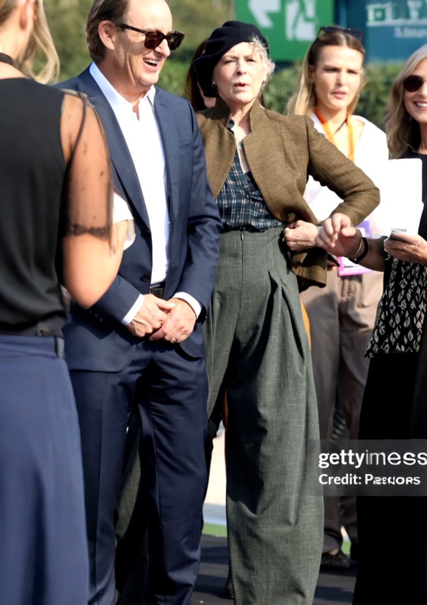 womenaly's tweet photo. LITERALLY STYLE ICON OF OUR CENTURY MELISSA MCBRIDE https://t.co/Rvsx4GMSfj
