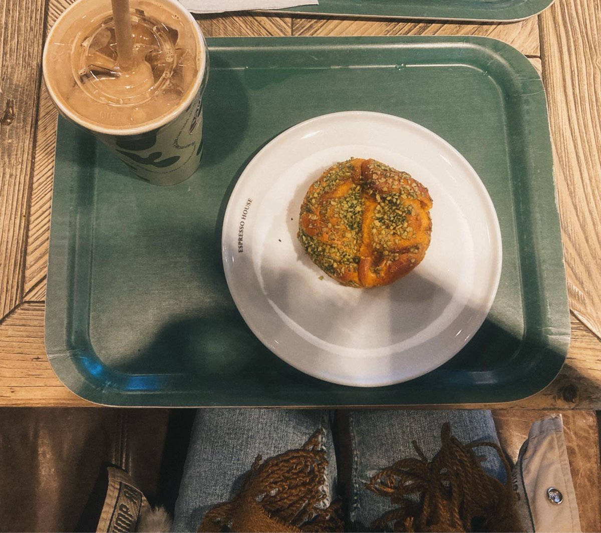 Pumpkin spice latte &amp; pumpkin bun😽 Also got new clothes, I’ll do a haul when I can!!!