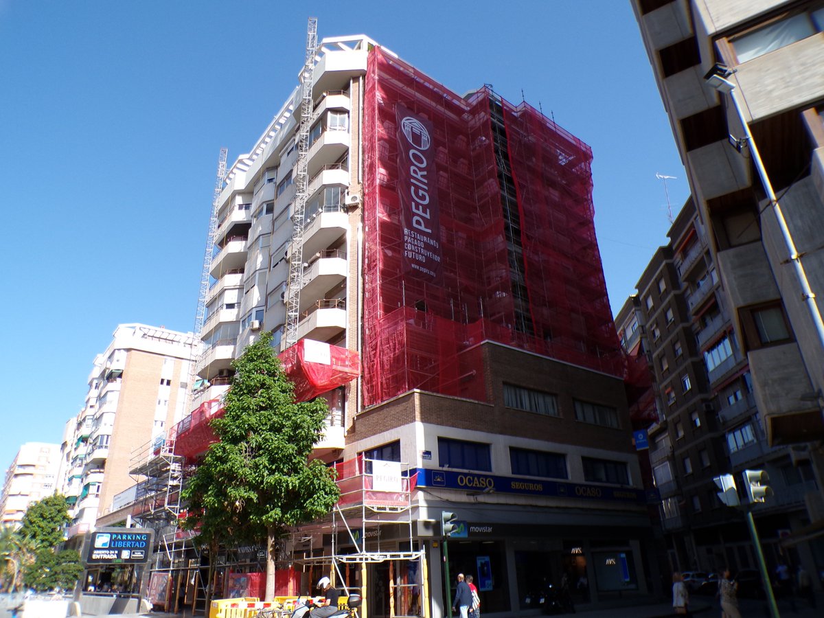 Nuestro compromiso es claro: facilitar que cada paso de la obra se realice con la máxima confianza y profesionalidad. ¡Seguimos avanzando!