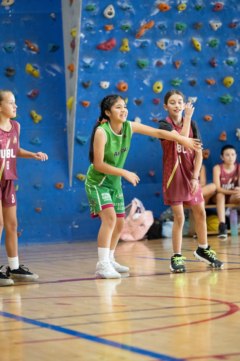 Ilusión y trabajo en los primeros pasos del Araski 2014 Ganivet 🔛

¡A seguir así equipazo! 👏

📸 <a href="/unaicruzz/">Unai Cruz</a> 

#ElLatidodeMendi #MendikoTaupada