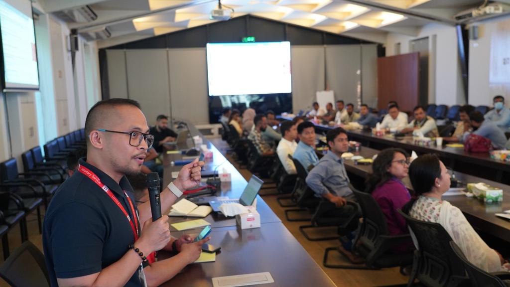 arafin_karim's tweet photo. The revised #DMC guideline for #CampSettlement was approved in June 2025! 
Today, @BDRCS1 co-hosted a dynamic sensitization workshop for Chairpersons &amp; Member Secretaries, boosting DRM coordination with key stakeholders. 
Together🤝, we’re enhancing our disaster readiness!
@ifrc https://t.co/DTtzVY9CLE