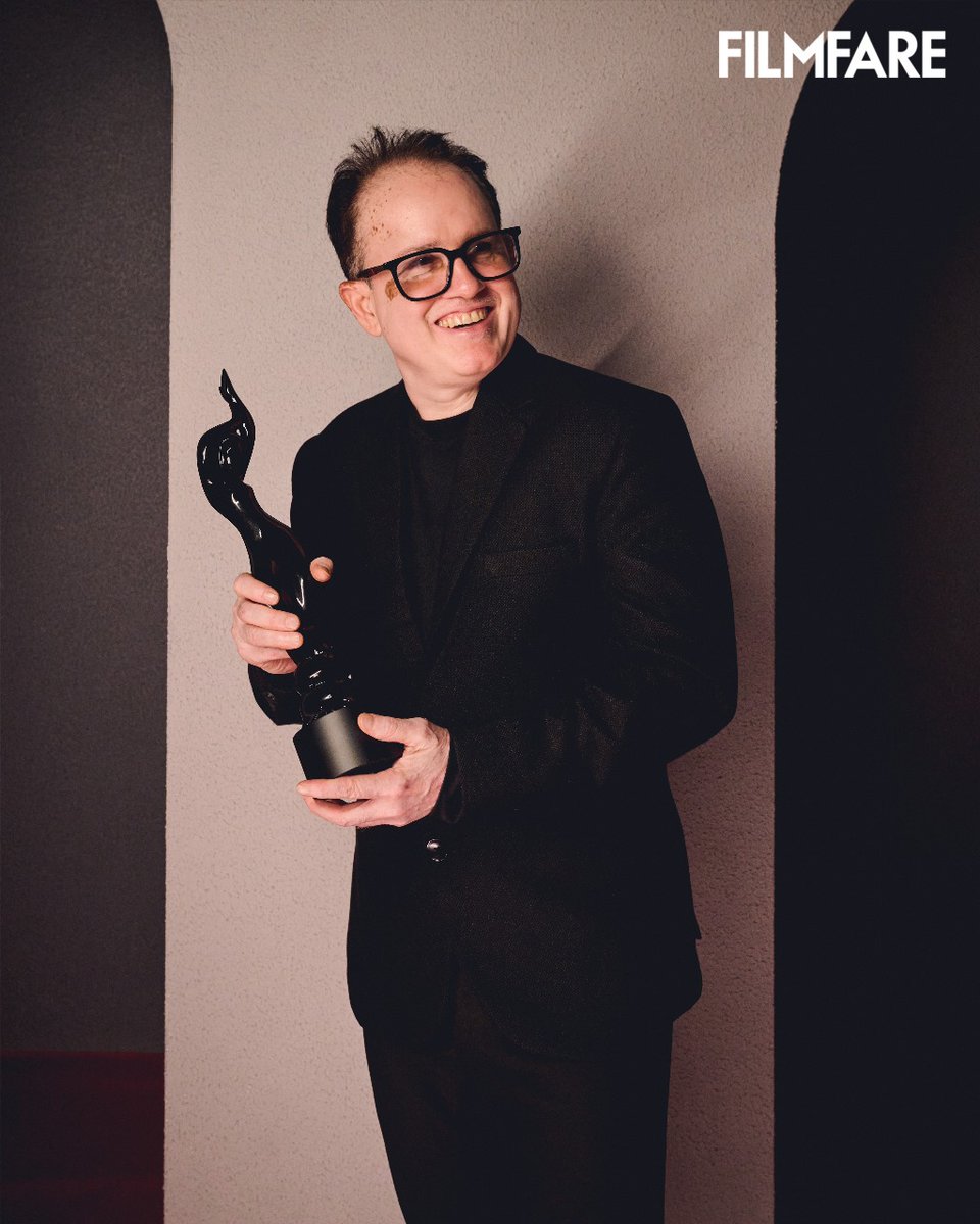 filmfare's tweet photo. #SubashSahoo proudly poses with the black lady on winning the Best Sound Design Award for #Kill at the #70thFilmfareAwards2025withGujaratTourism.

For more updates visit https://t.co/s5IfdvalzP

Title Partner: @HyundaiIndia

Destination Partner:
@GujaratTourism

Co-Powered By: Sweety by MR Group 

Associate Partners: @Gopal_Namkeen
@Supersox_India

#70thFilmfareAwards2025withGujaratTourism #GujaratTourism #FilmfareAwards2025 #Filmfareawards #Filmfare #FilmfareInGujarat #KuchhDinToGuzaroGujaratMein #KhushbuGujaratKi #TheLandOfLegends
#HyundaiIndia