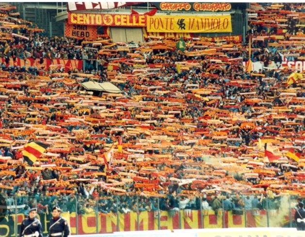 Se davvero si va verso uno stadio NOSTRO. Se vedrò sto sogno realizzarsi, allora fatemi esprimere un desiderio, da vecchio Romantico.Ragazzi va bene tutto e ora tocca voi ma un muro cosi ci renderebbe invincibili. Pensateci ve dico solo questo #curvasud #sciarpatasempre