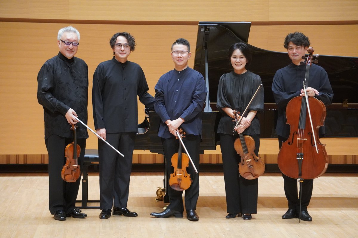 第18回室内楽演奏会ご来場ありがとうございました！
「ブラームスに愛された作曲家たち～篠崎MARO史紀氏、再臨！～」
裏テーマに「世界平和」を掲げ、篠崎史紀さんと入江一雄さん、杉山和駿、池田美代子、松本恒瑛で作り上げた演奏会。お楽しみいただけたと思います。
次回の室内楽もご期待ください！