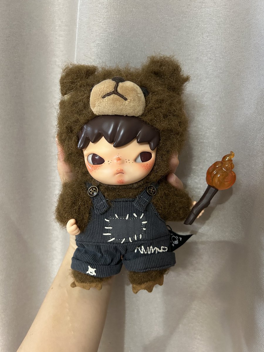 仕事行く前に
POP MART寄ってみたら居た！！

Hirono Living Wild Fight for Joy
ようこそ我が家へ🏠🧸🔥