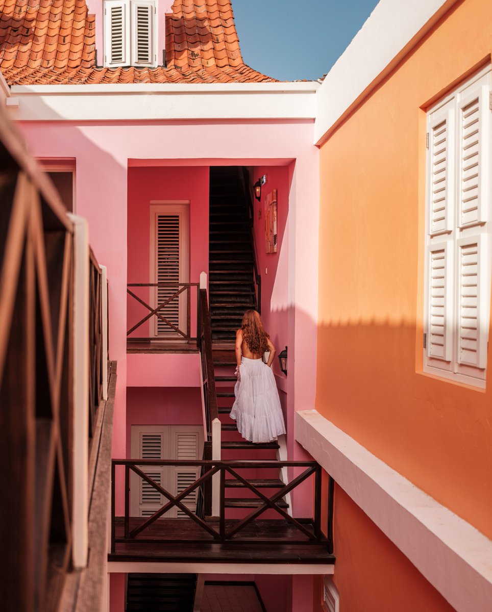 Color and vibrance around every corner😍 #Curacao #FeelItForYourself