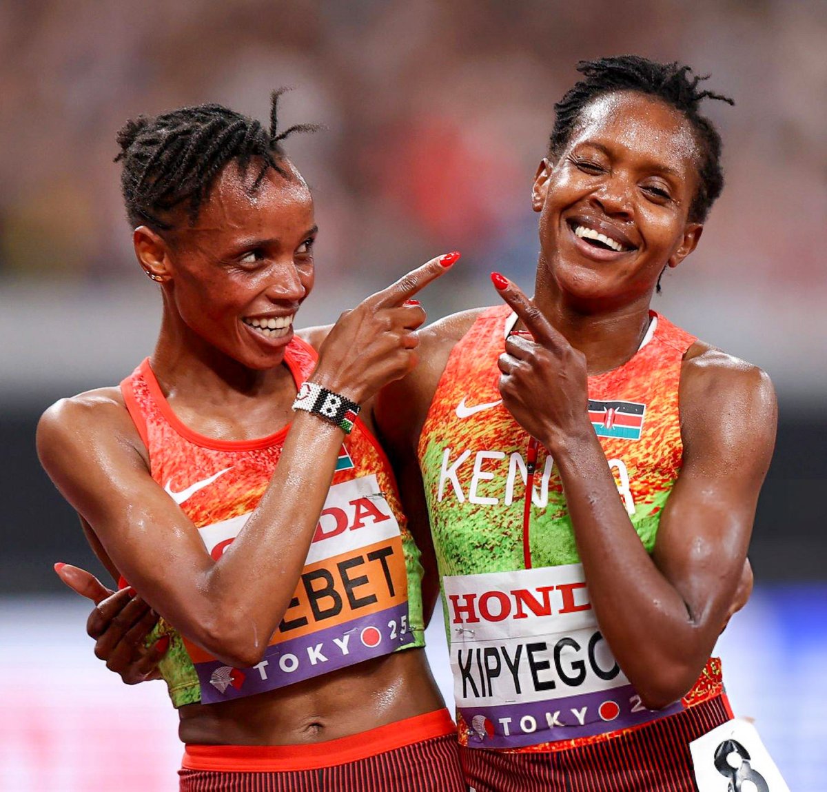 Track &amp; Field athletes who went undefeated in 2025:

🇺🇸 Melissa Jefferson-Wooden – 100m
🇺🇸 Noah Lyles – 200m
🇺🇸 Sydney McLaughlin-Levrone – 400m
🇳🇱 Femke Bol – 400mH
🇰🇪 Faith Kipyegon – 1500m
🇰🇪 Beatrice Chebet – 5000m
🇫🇷 Jimmy Gressier – 10,000m
🇸🇪 Mondo Duplantis – Pole Vault