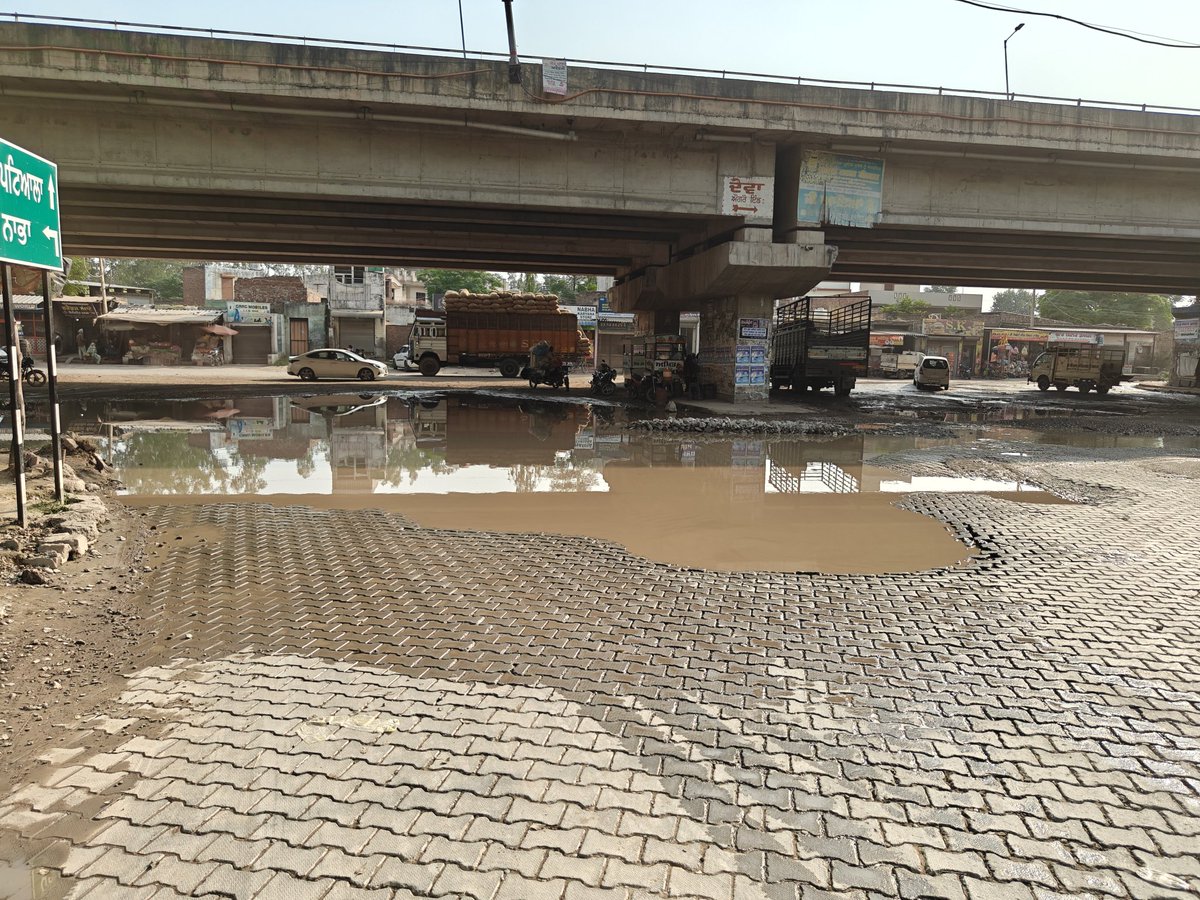 Pps_48's tweet photo. @BhagwantMann @AamAadmiParty Respected CM ji, please do visit travel under flyover at Bhawanigarh next time you visit your home in Sangrur. https://t.co/JPwQnveU2R