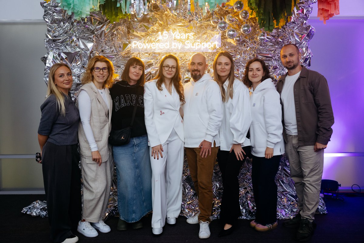SupportYourApp's tweet image. Supporters are the real heroes behind #SupportYourApp. We celebrated our 15th birthday with our team both online and offline — cheering, giving away gifts, and having a great time 🎂
Thank you for supporting our dream and dreaming it together💛
#anniversary #happybirthday