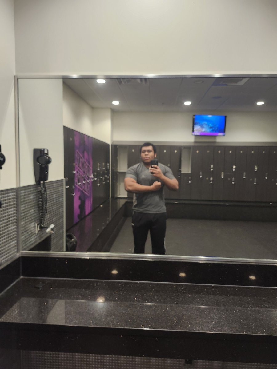 Gym grind going smooth. 💪🏿
