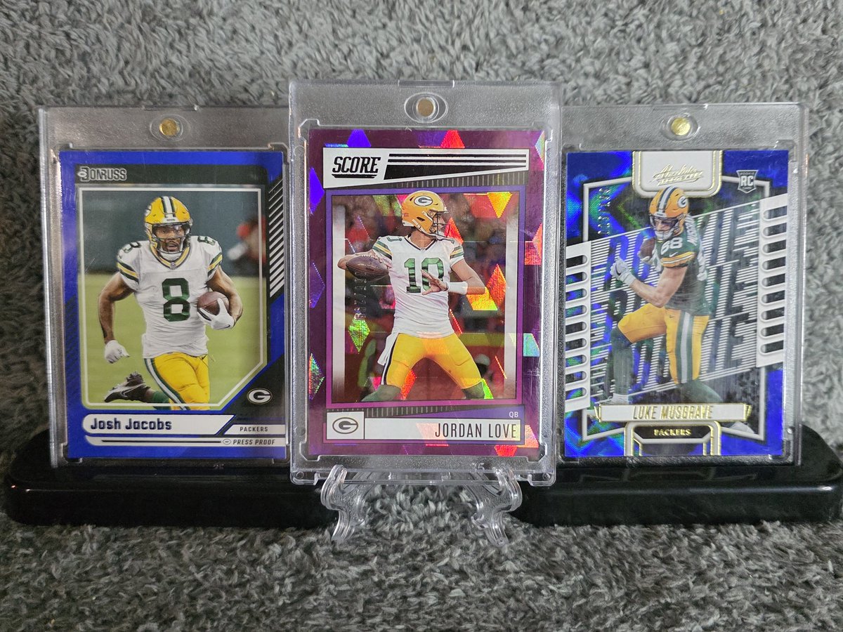 MrECardboard's tweet photo. My @packers PC on full display this season. My best of the current roster. Still waiting on a @MicahhParsons11 card.

I am on the lookout in 2026  @CollX_App @PaniniAmerica https://t.co/W5VFKNqhYW