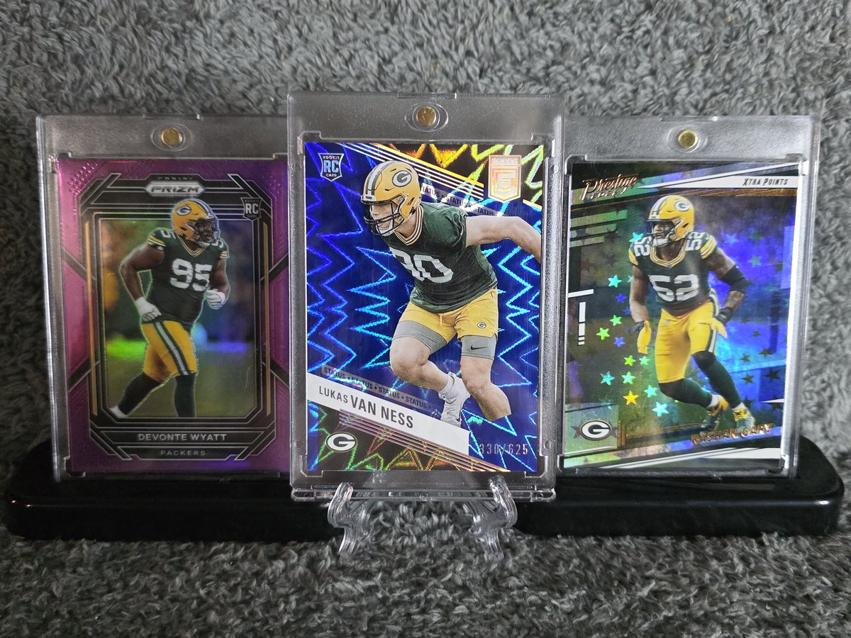 MrECardboard's tweet photo. My @packers PC on full display this season. My best of the current roster. Still waiting on a @MicahhParsons11 card.

I am on the lookout in 2026  @CollX_App @PaniniAmerica https://t.co/W5VFKNqhYW