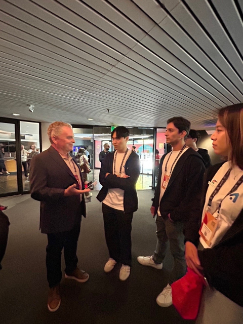 mepoulin's tweet photo. 3M helps shine a light on Canada’s innovation ecosystem and how investing in skilled labour will help drive our economy forward. #3Mer https://t.co/snyaRQ9Zc1 https://t.co/gR6wsDEuAU
