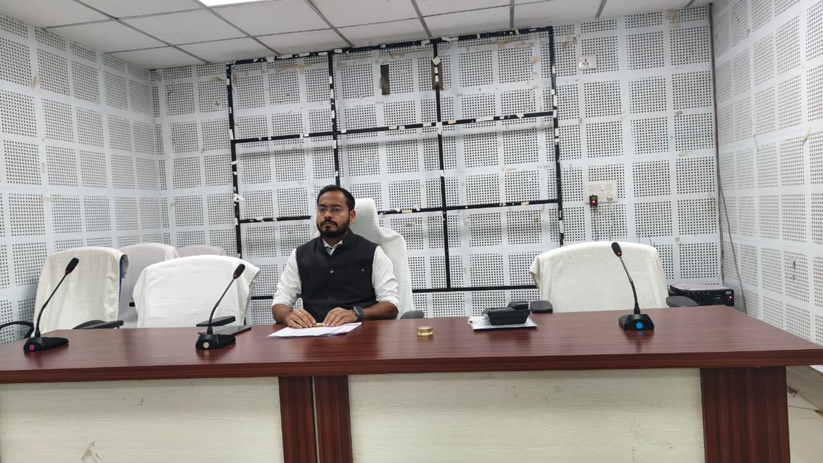 Collector & DM, Balangir tweet media