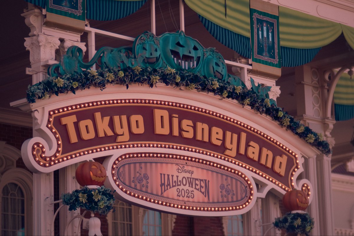 moza00's tweet image. デンくんの誕生日に行ってきたランド写真🎃パレード最高に楽しかった！！