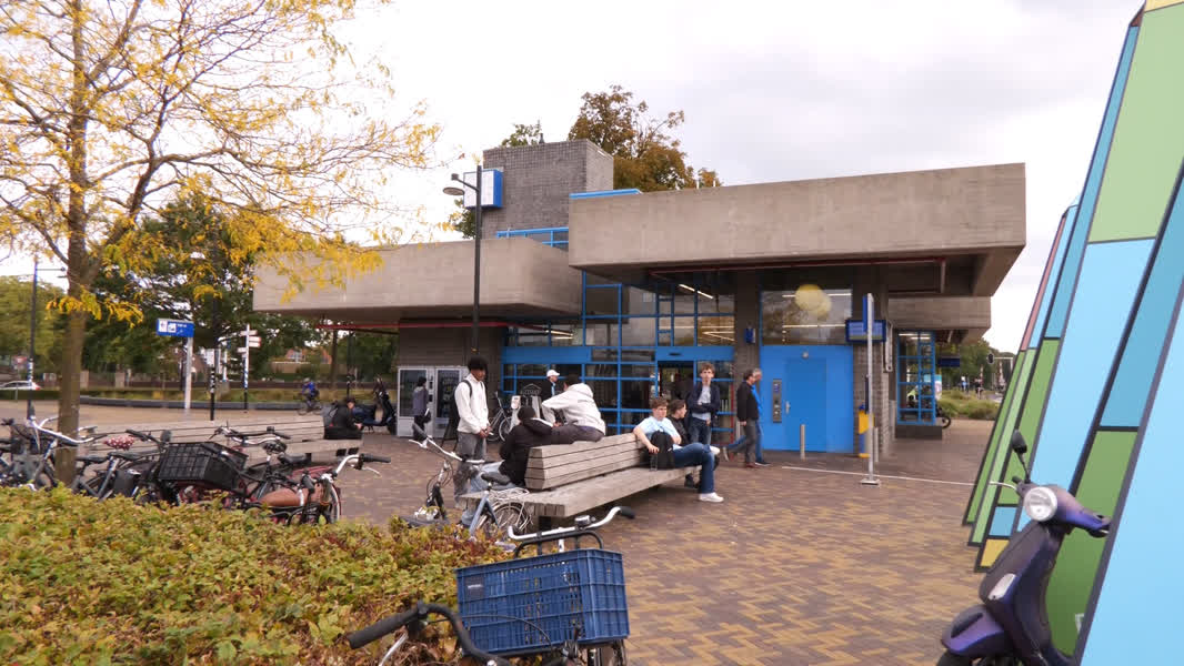 Overlast rond station Doetinchem blijft zorgen baren: 'We moeten de problemen oplossen' bit.ly/4hg1Edi