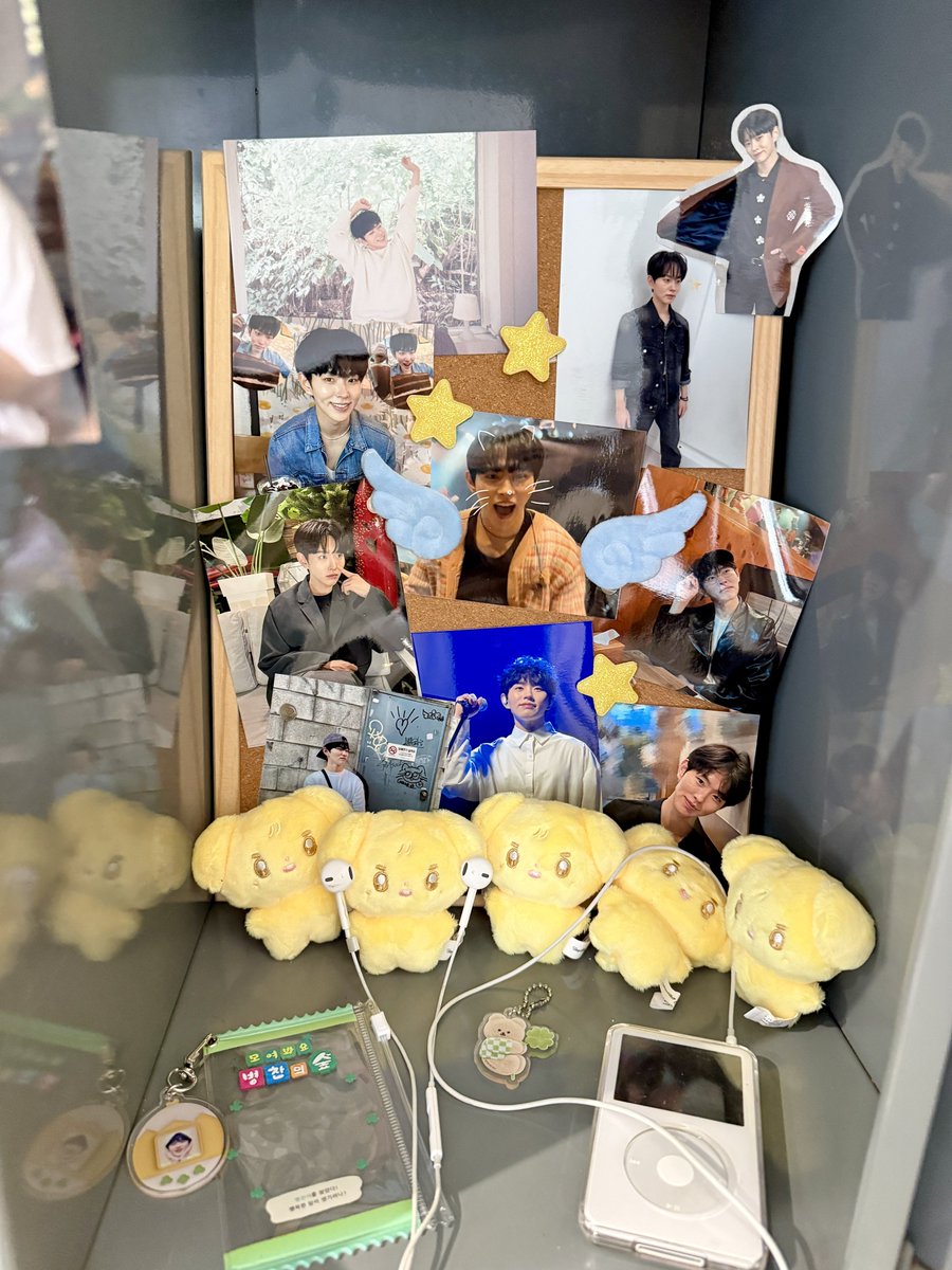 lemon_chan_0108's tweet photo. 아기자기하고 행복이 가득 넘친 럭키플레이버 !
4주년 카페 준비하고 열어주셔서 감사합미다 🫶🏻

그리고 병찬아,
나의 행복이 병찬이 너라서 고마워 💛

#주문하신_행복_나왔습니다
#행복농도_211014
#이병찬 https://t.co/i45QbmEuiG