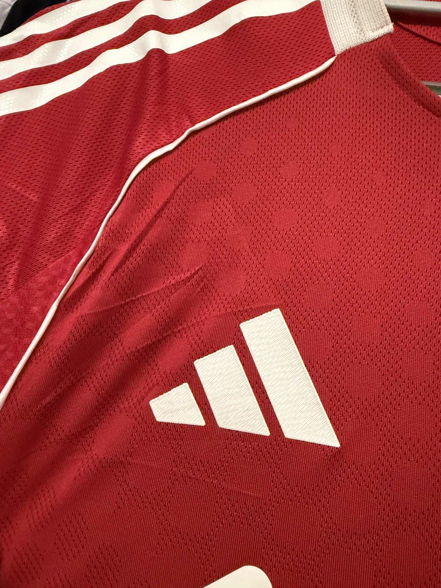 So disappointed with <a href="/LFC/">Liverpool FC</a> wanted the new shirt with Premier League gold patches, if you’ve won the league this is a must.  But twice I’ve ordered and both times it’s come with marks where the patches have been put on.  Not sure what’s going on but there doesn’t seem to be any CQ