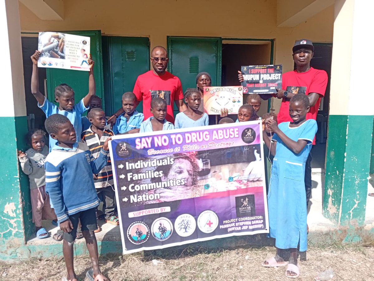 NinyarHope's tweet photo. 14/10/25
Today, we visited 6 primary schools across Mupun Land, Plateau State, Nigeria sensitizing our children on the dangers of drug abuse.
Some pupils learn without shoes or writing materials. We call on kind-hearted individuals to support these children.
#HopeForAfrica https://t.co/2AFvLkjAUI