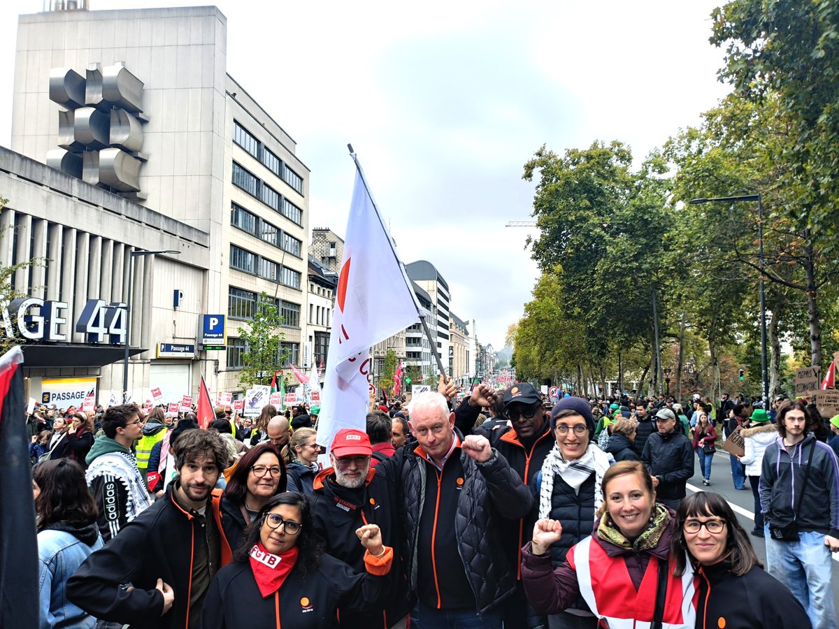 ituc's tweet image. Today, ITUC joined the massive national demonstration in Belgium, standing shoulder to shoulder with Belgian unions. ✊🇧🇪
📢We are united against the Belgian government’s anti-social measures. Collective action works — we've already seen wins on wage indexation. But the fight…