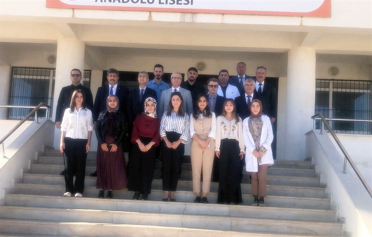 Gercüş ilçesini ziyaret eden İl Milli Eğitim Müdürümüz Yaşar CİĞER,

📍Gercüş Şehit Kadri Yıldız Anadolu İmam Hatip Lisesi
📍Gercüş Atatürk ilkokulu
📍Gercüş Yatılı Bölge OrtaOkulu
📍Gercüş Kayapınar Anadolu Lisesi
📍Gercüş İlçe Milli Eğitim Müdürlüğü'nü ziyaret edip yönetici,