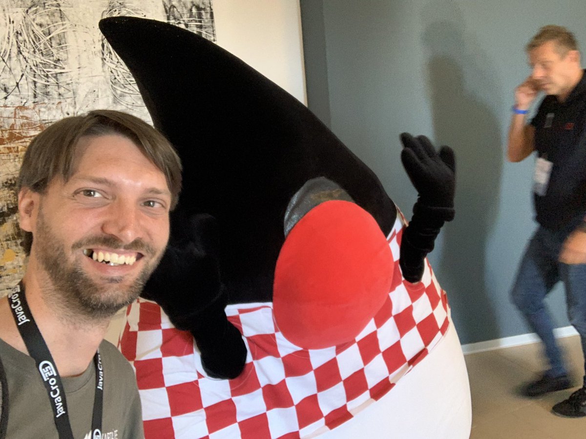 OndroMih's tweet image. I had a great time at @JavaCro in Rovinj, a unique experience with a lot of great people from the #Java community. A lot of sun, a lot of fun and a lot of Java, with a but of #JakartaEE and @GlassFish! #JavaCro
