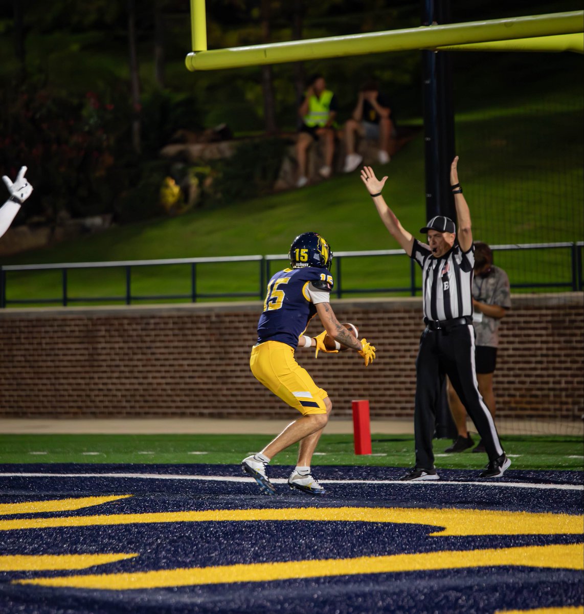 Ashton “SCHU” Schumann (@ashtonschumann) on Twitter photo 