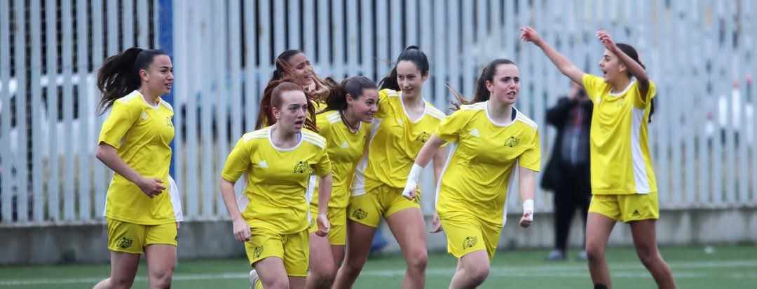 🏆👧⚽️ La <a href="/fedriojafutbol/">Federación Riojana de Fútbol</a> será sede la primera fase del Campeonato de España de Selecciones autonómicas Sub14 y Sub16 femeninas
✅ Grupo 1:  <a href="/fedriojafutbol/">Federación Riojana de Fútbol</a>  <a href="/futbolaragon/">Real Federación Aragonesa Fútbol</a> y <a href="/ffrm_es/">FFRM</a>  

🗓️ 12-14 de diciembre 

ℹ️ Más información en  🔗 frfutbol.com/pnfg/NNws_ShwN…

#CrecemosJuntas