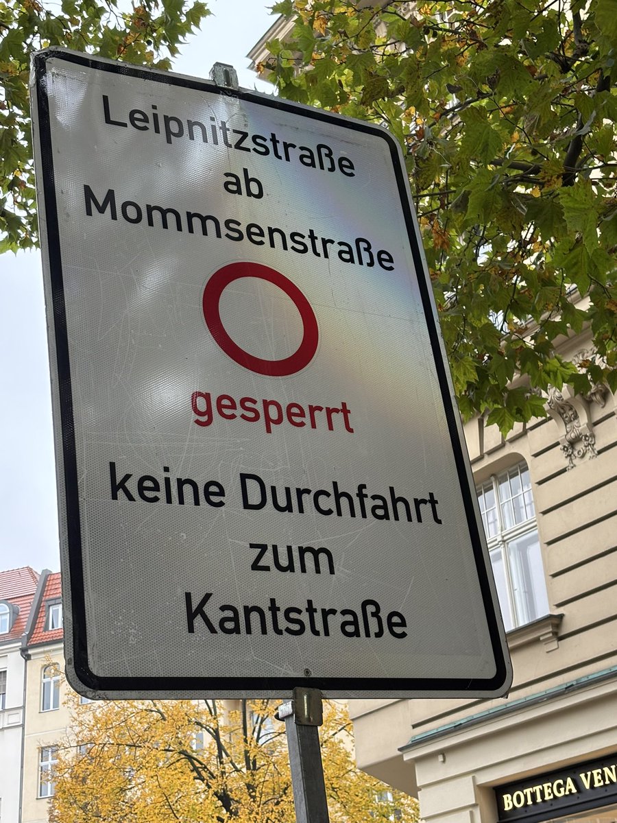 Berliner Bildungs- und Verkehrspolitik in einem Schild.

Respekt!

<a href="/TspCheckpoint/">Tagesspiegel Checkpoint</a>