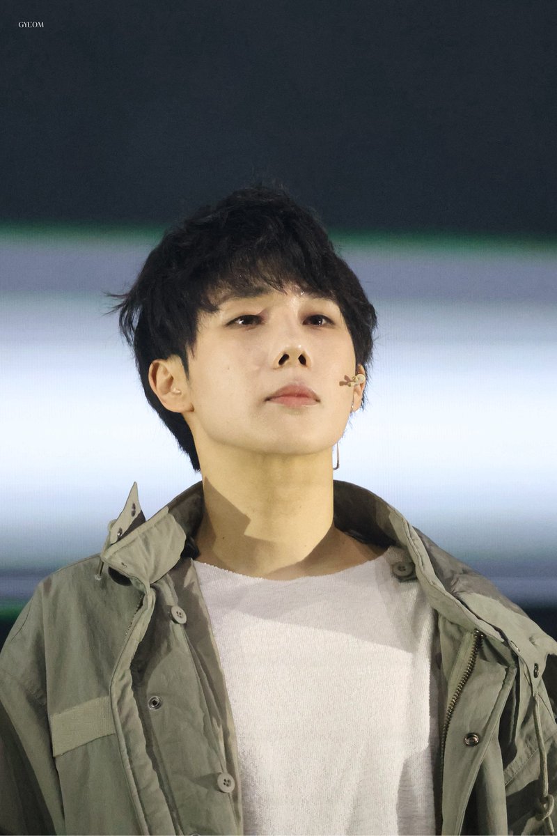 누가 성규 머리 베어먹었나 . .했는데
생각해보니 마지막 장면 때문인듯 아 웃겨