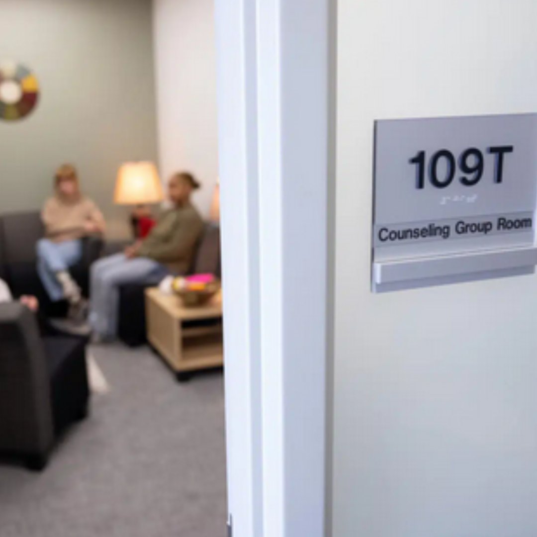 The Aurora Center offers a range of student support groups designed with different experiences in mind. Link in bio for info on all their offerings.

Photo by Allison Shelley/Complete College Photo Library.