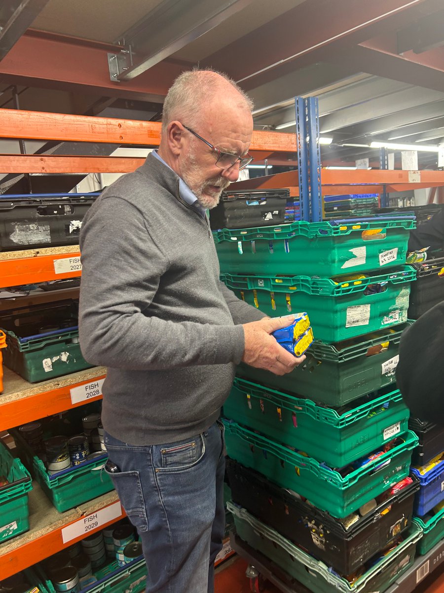Cawleys employees returned to the Luton Foodbank recently to volunteer, lending a hand sorting the donations that they receive. This fantastic local charity is crucial in the Luton community and we are very proud to support the brilliant work they do