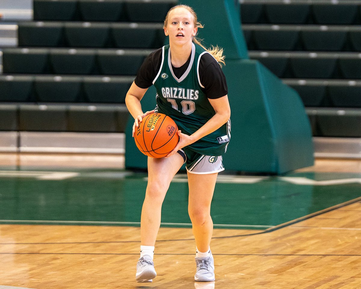 GGC_WBB's tweet photo. Women’s Basketball Featuring Athletic Guards for First Season. Eight options to handle the ball and stretch the floor when the season begins on Oct. 23 at home.

📰 - https://t.co/un4z59W8eC

#ClawsOut | #MakingHistory https://t.co/obEsXv2L1l