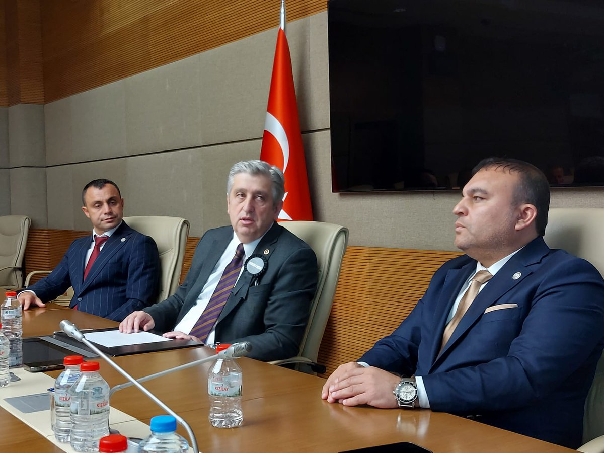 dr_muratcan's tweet photo. Bugün TBMM'de ağırladığımız Samsun İnşaatçılar ve Müteahhitler Derneği(SİMDER) Başkanımız Sn. Sezgin Aydın ve dernek yönetim kurulu üyesi kıymetli dostlarımıza nazik ziyaretleri ve keyifli sohbetleri için teşekkür ediyoruz. https://t.co/5g2CyXPaEG