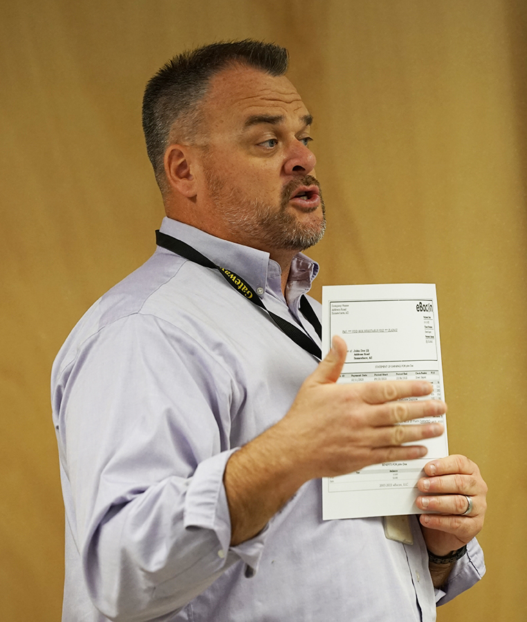 Gateway_SD's tweet image. &quot;It doesn’t matter what job you do or what your finances are, you’re doing this everyday in your life.&quot;
For 24 years, Mr. Ruane&apos;s Personal Finance class has taught students financial literacy. Hit the link to learn about this valuable course. parentsquare.com/feeds/61532923