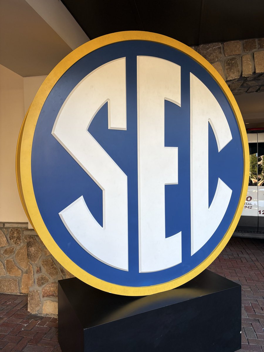 Kevin Trainor (@kthogs) on Twitter photo Time to talk some <a href="/SEC/">Southeastern Conference</a> Basketball!! Honored to be moderating SEC Basketball Media Days. Tune in <a href="/SECNetwork/">SEC Network</a> Tuesday & Wednesday πΊπ Time to talk some <a href="/SEC/">Southeastern Conference</a> Basketball!! Honored to be moderating SEC Basketball Media Days. Tune in <a href="/SECNetwork/">SEC Network</a> Tuesday & Wednesday πΊπ
