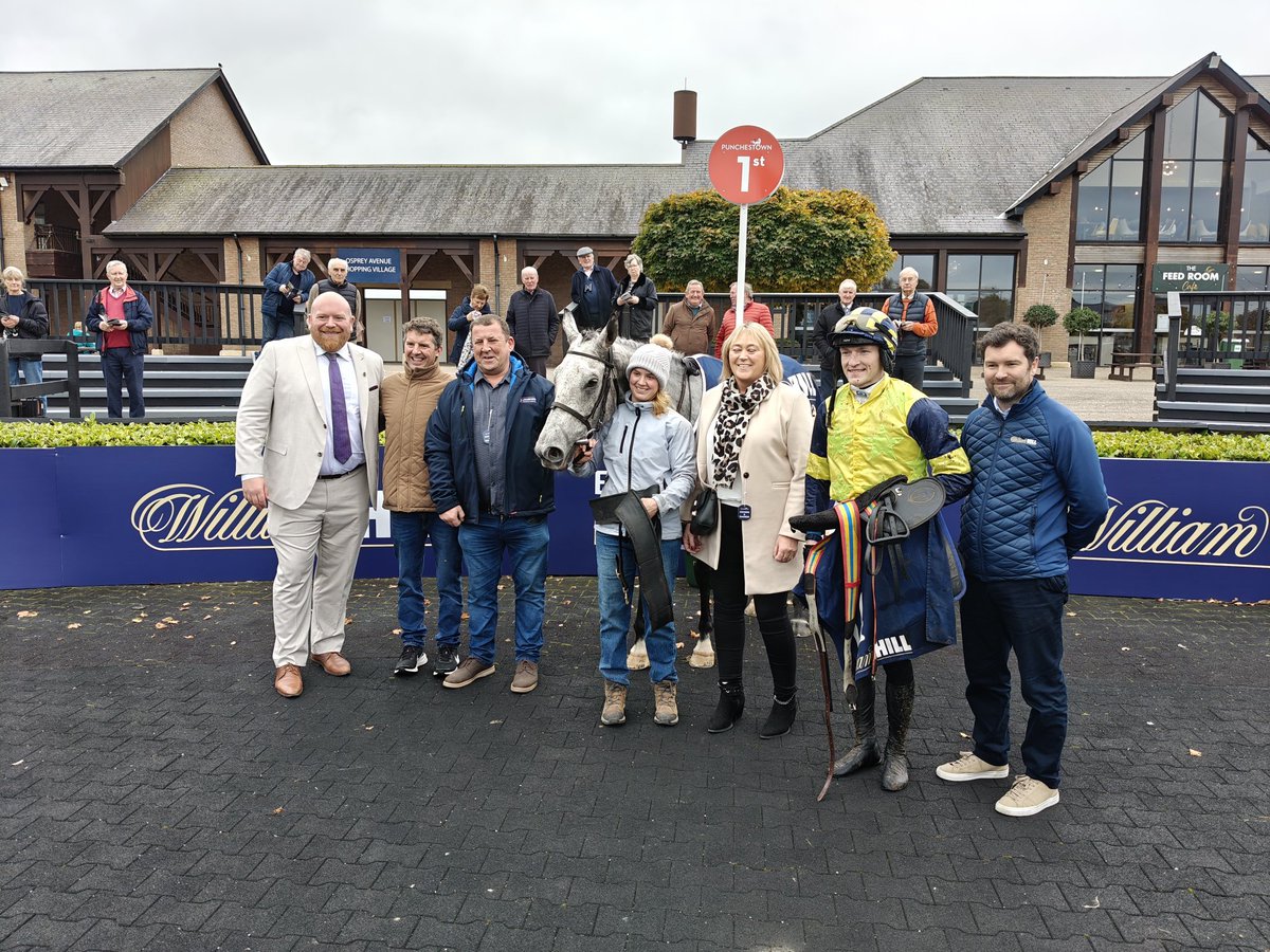 ✅THE TRUANT ✅
Wins the <a href="/williamhillire/">William Hill Ireland</a> Each Way Extra Challenge Series Handicap Hurdle for Paul Flynn &amp; Eoin Staples 🎉